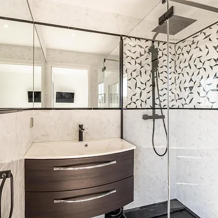 Villa Ref 2165- La Napoule- Sea View For Rent Mandelieu