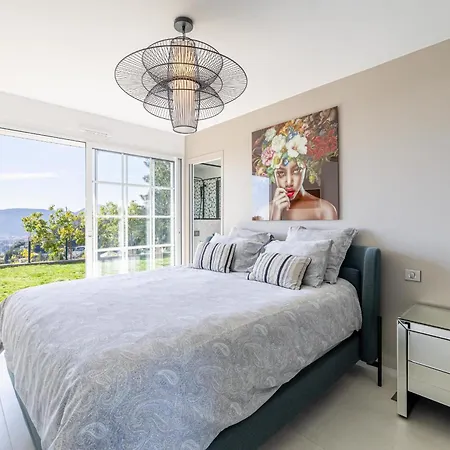 Ref 2165- La Napoule- Sea View For Rent Villa *