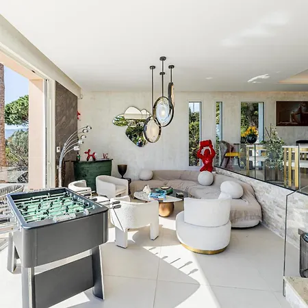 Ref 2165- La Napoule- Sea View For Rent *