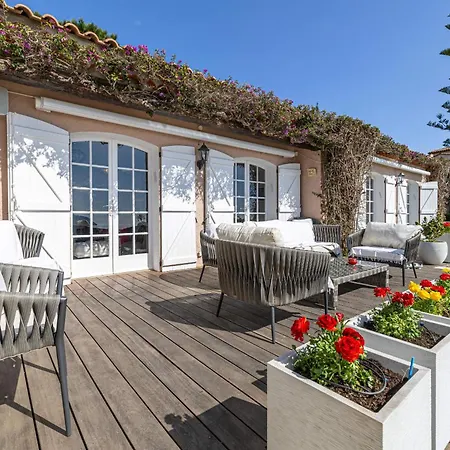 Ref 2165- La Napoule- Sea View For Rent Villa